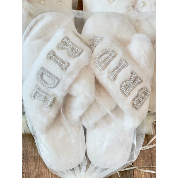 Bridal Bridesmaid Pearl Fuzzy Slipper Set 8.5 - Picture 6 of 15